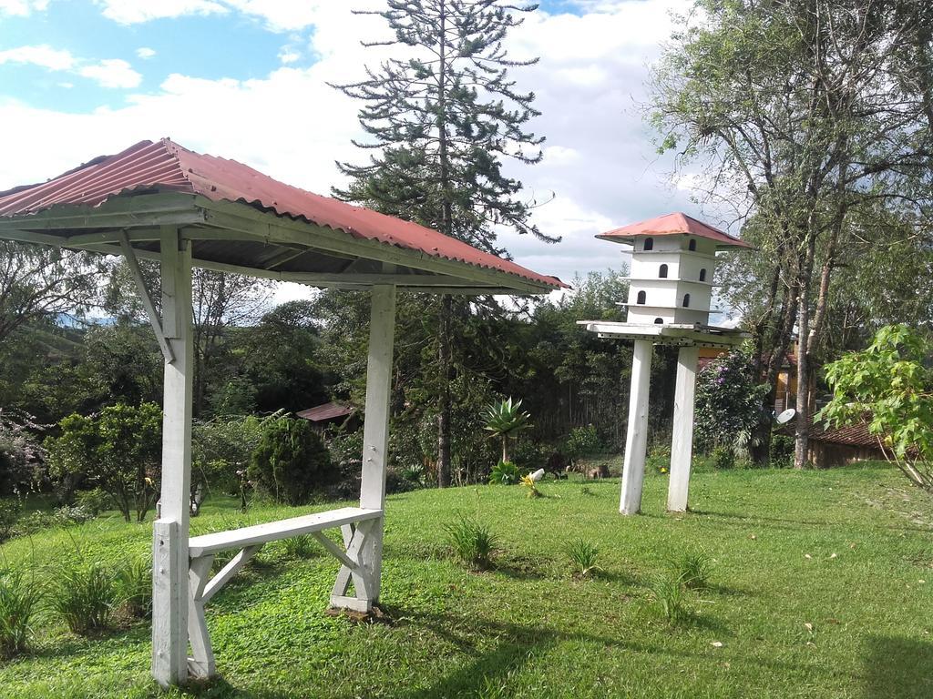 La Gaviota Bnb Bed & Breakfast ฟิลานเดีย ภายนอก รูปภาพ